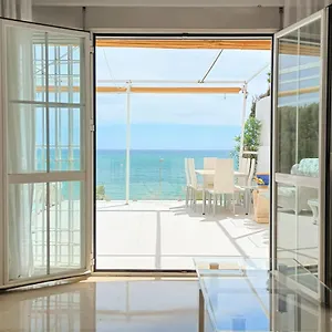 Chalet Adosado Frente Al Mar Con Piscina, Benalmadena-costa, Benalmádena